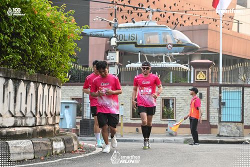Race photo from Smartfren Run 2025 