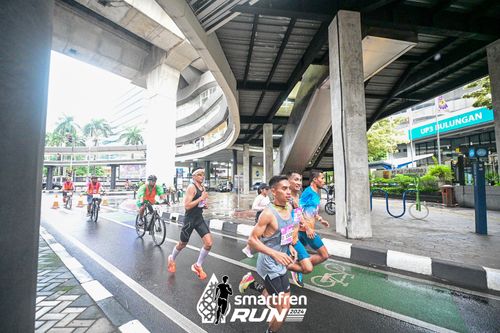 Race photo from Smartfren Run 2024