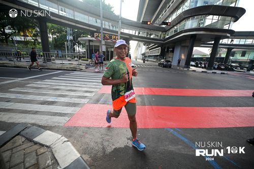 Race photo from Nu Skin Run 10K