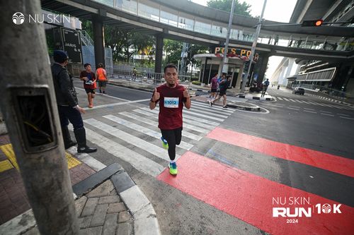 Race photo from Nu Skin Run 10K