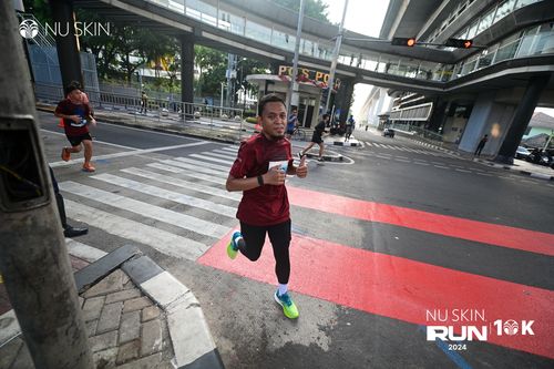 Race photo from Nu Skin Run 10K