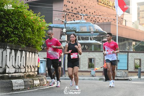 Race photo from Smartfren Run 2025 