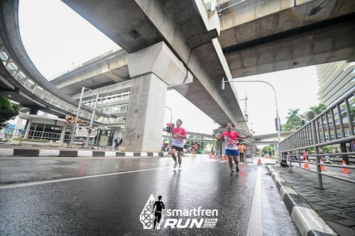 Race photo from Smartfren Run 2024