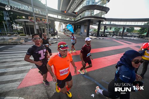 Race photo from Nu Skin Run 10K