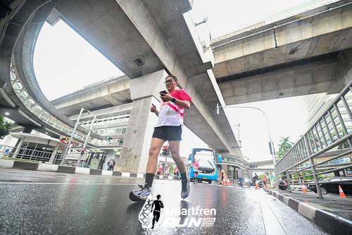 Race photo from Smartfren Run 2024