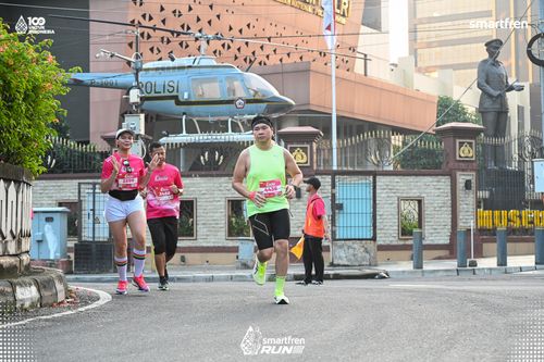 Race photo from Smartfren Run 2025 