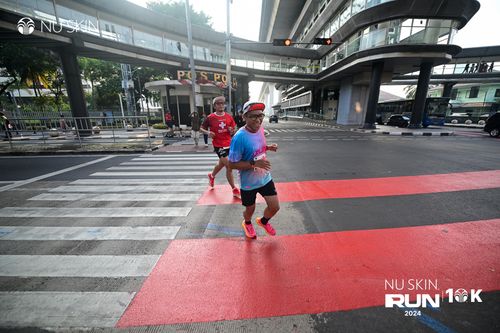 Race photo from Nu Skin Run 10K