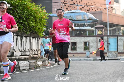 Race photo from Smartfren Run 2025 
