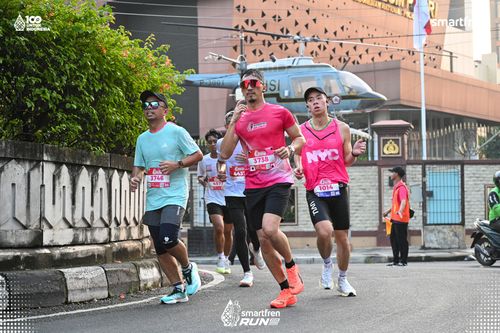 Race photo from Smartfren Run 2025 
