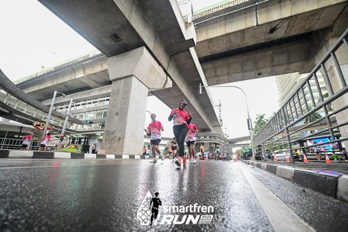 Race photo from Smartfren Run 2024
