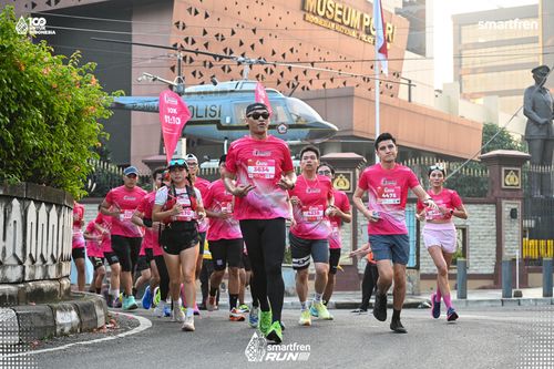 Race photo from Smartfren Run 2025 