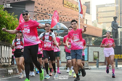Race photo from Smartfren Run 2025 