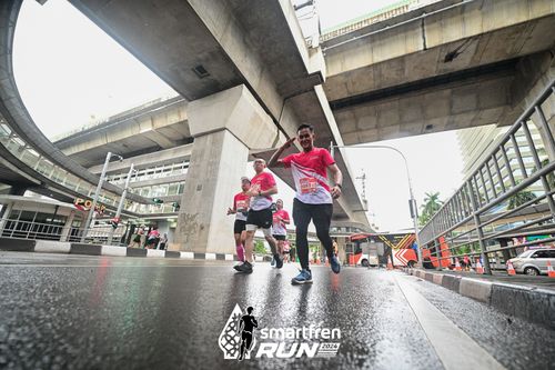 Race photo from Smartfren Run 2024