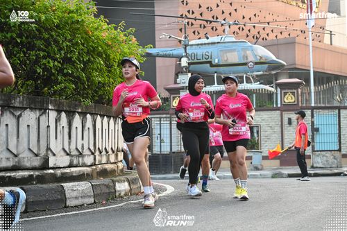 Race photo from Smartfren Run 2025 