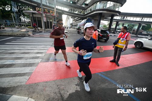 Race photo from Nu Skin Run 10K
