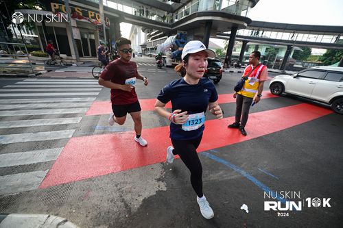 Race photo from Nu Skin Run 10K