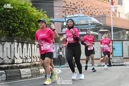 Race photo from Smartfren Run 2025 