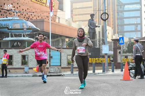 Race photo from Smartfren Run 2025 