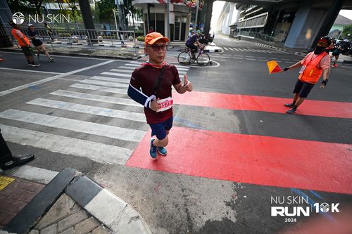 Race photo from Nu Skin Run 10K