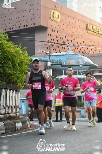 Race photo from Smartfren Run 2025 