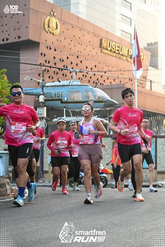 Race photo from Smartfren Run 2025 