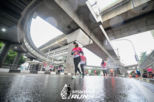 Race photo from Smartfren Run 2024