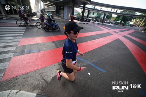 Race photo from Nu Skin Run 10K