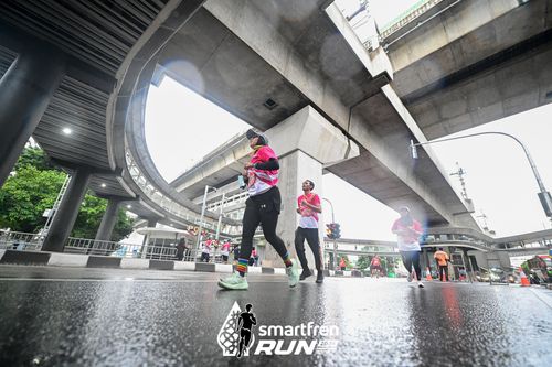 Race photo from Smartfren Run 2024