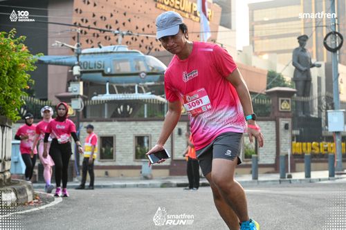 Race photo from Smartfren Run 2025 