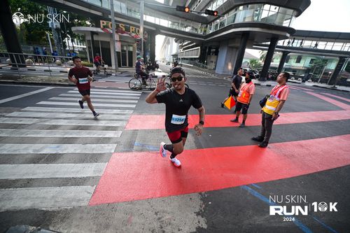 Race photo from Nu Skin Run 10K