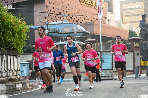 Race photo from Smartfren Run 2025 