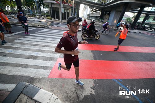 Race photo from Nu Skin Run 10K