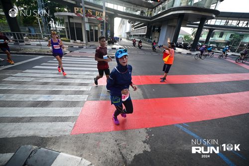 Race photo from Nu Skin Run 10K