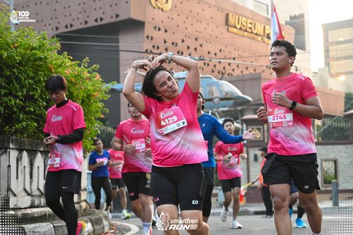 Race photo from Smartfren Run 2025 