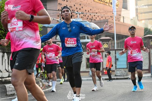 Race photo from Smartfren Run 2025 