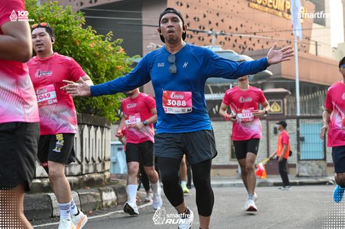 Race photo from Smartfren Run 2025 