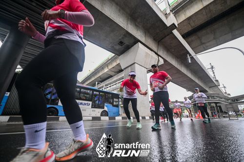 Race photo from Smartfren Run 2024
