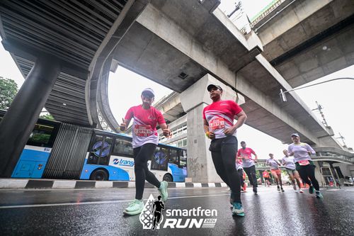 Race photo from Smartfren Run 2024