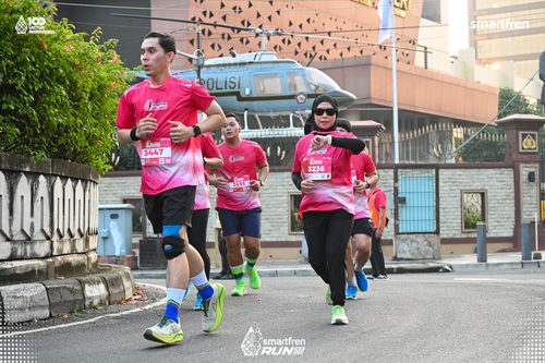 Race photo from Smartfren Run 2025 