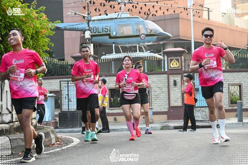 Race photo from Smartfren Run 2025 