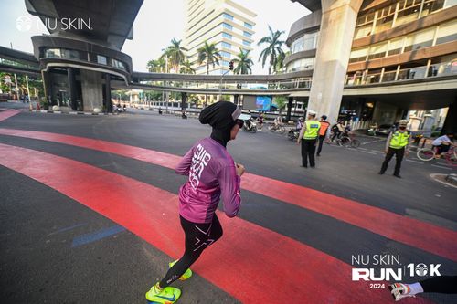 Race photo from Nu Skin Run 10K
