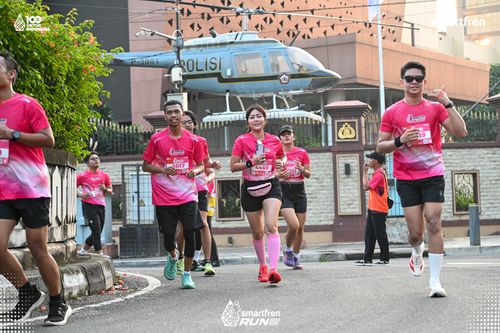 Race photo from Smartfren Run 2025 