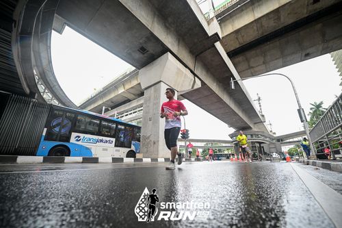 Race photo from Smartfren Run 2024