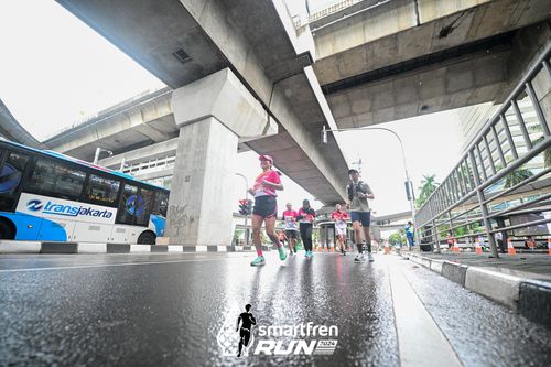 Race photo from Smartfren Run 2024