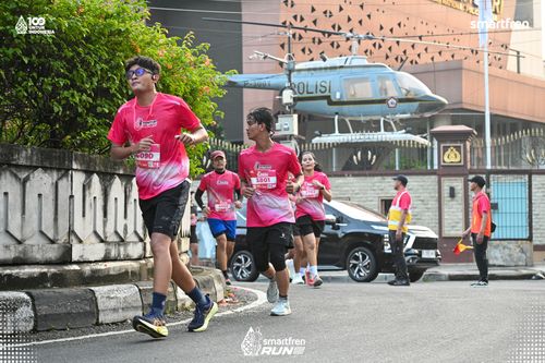 Race photo from Smartfren Run 2025 