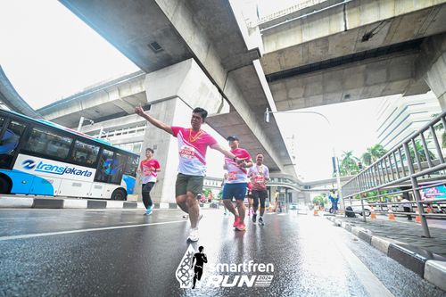 Race photo from Smartfren Run 2024