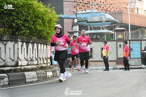 Race photo from Smartfren Run 2025 