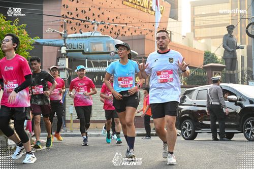 Race photo from Smartfren Run 2025 