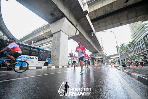 Race photo from Smartfren Run 2024