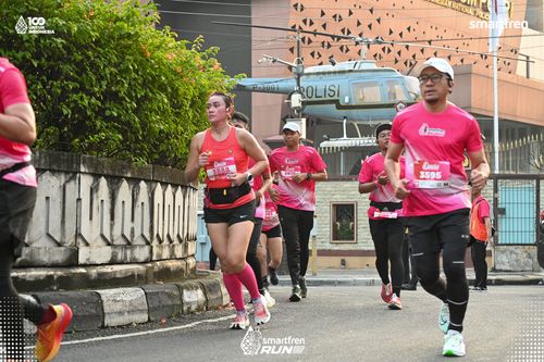 Race photo from Smartfren Run 2025 